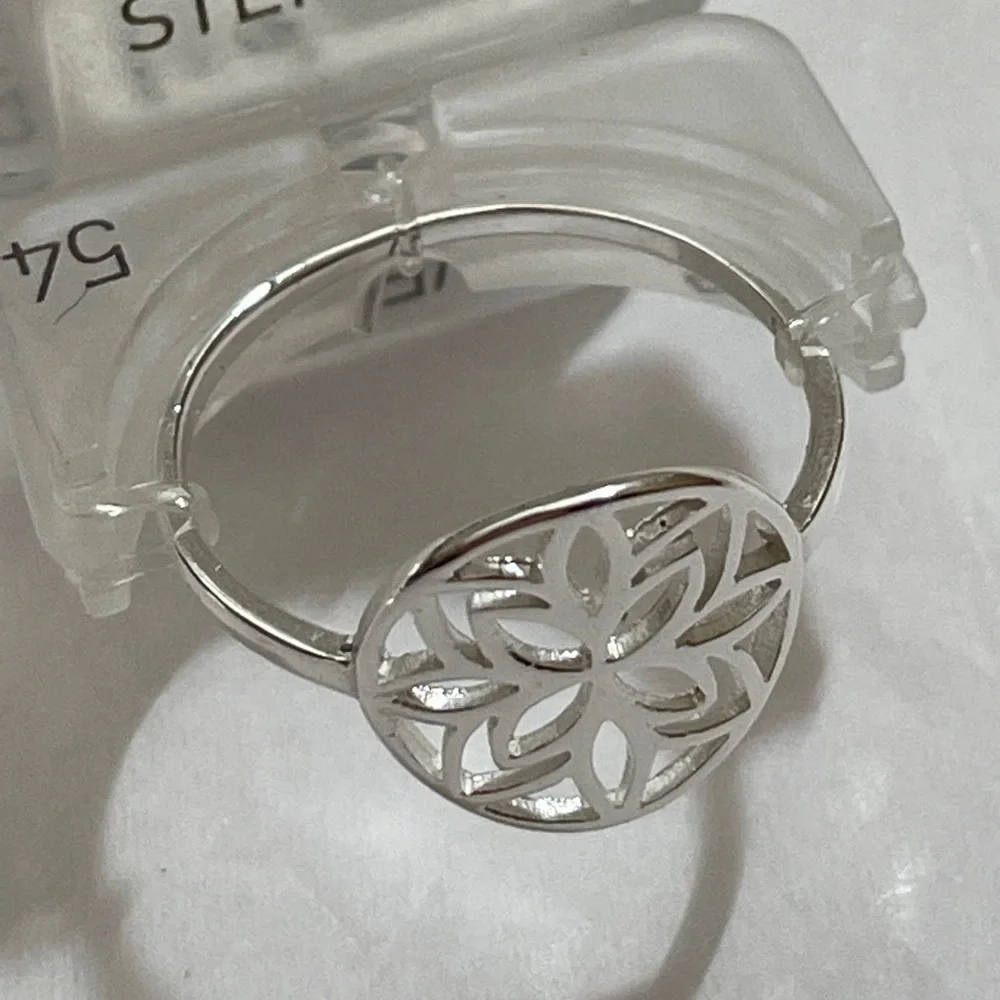 TOSH 925 Silver Plated Ring with Floral Cut-out Size 54